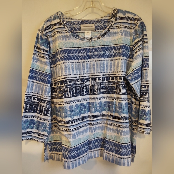 Mixed Blue & White Tops & Bottoms M/L Prints Bundle - Picture 3 of 11